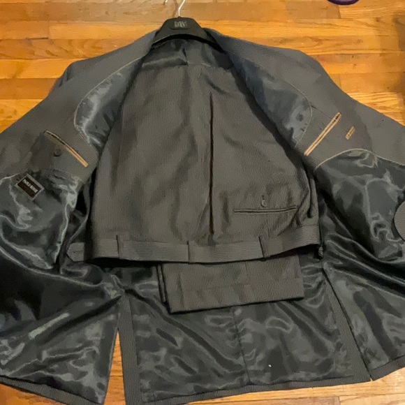 Pinstripes - Picture 2 of 5